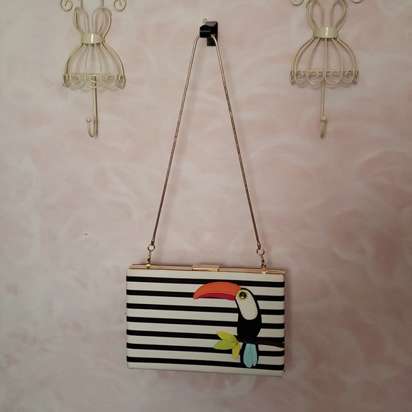 kate spade Handbags - Kate Spade Toucan handbag with dust bag
